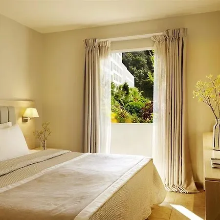 Aquis Agios Gordios Beach Hotel
