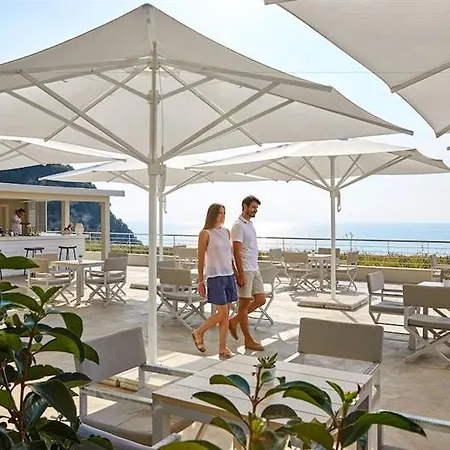 Aquis Agios Gordios Beach Hotel